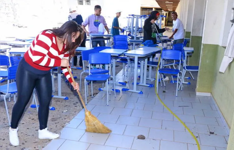 Imagem ilustrativa da imagem Alunos desocupam colégios em Apucarana