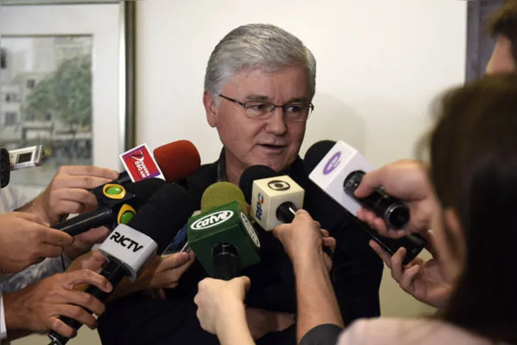 Imagem ilustrativa da imagem Base aliada do governador elege 75% dos prefeitos no Paraná