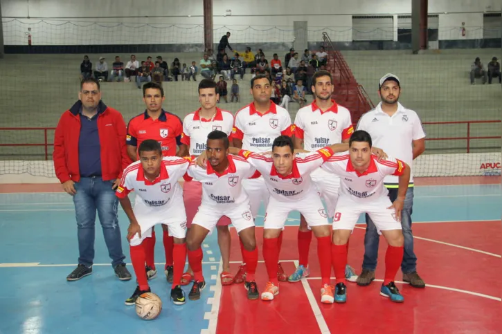 Imagem ilustrativa da imagem Chicletes Futsal ainda comemora título