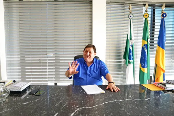 Imagem ilustrativa da imagem Padre Beffa deixa o PHS e diz  que vai abandonar a política