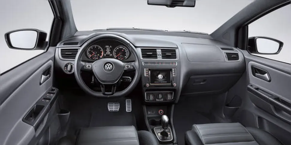 Imagem ilustrativa da imagem Volkswagen CrossFox Urban White traz aventura e robustez com design exclusivo e conteúdo tecnológico