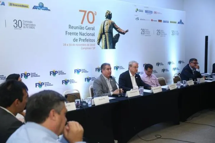 Imagem ilustrativa da imagem Partilha das multas da repatriação ganha destaque na reunião da FNP