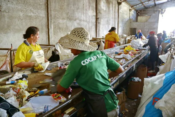 Imagem ilustrativa da imagem Sem licença ambiental, coleta seletiva pode ser interrompida em Apucarana